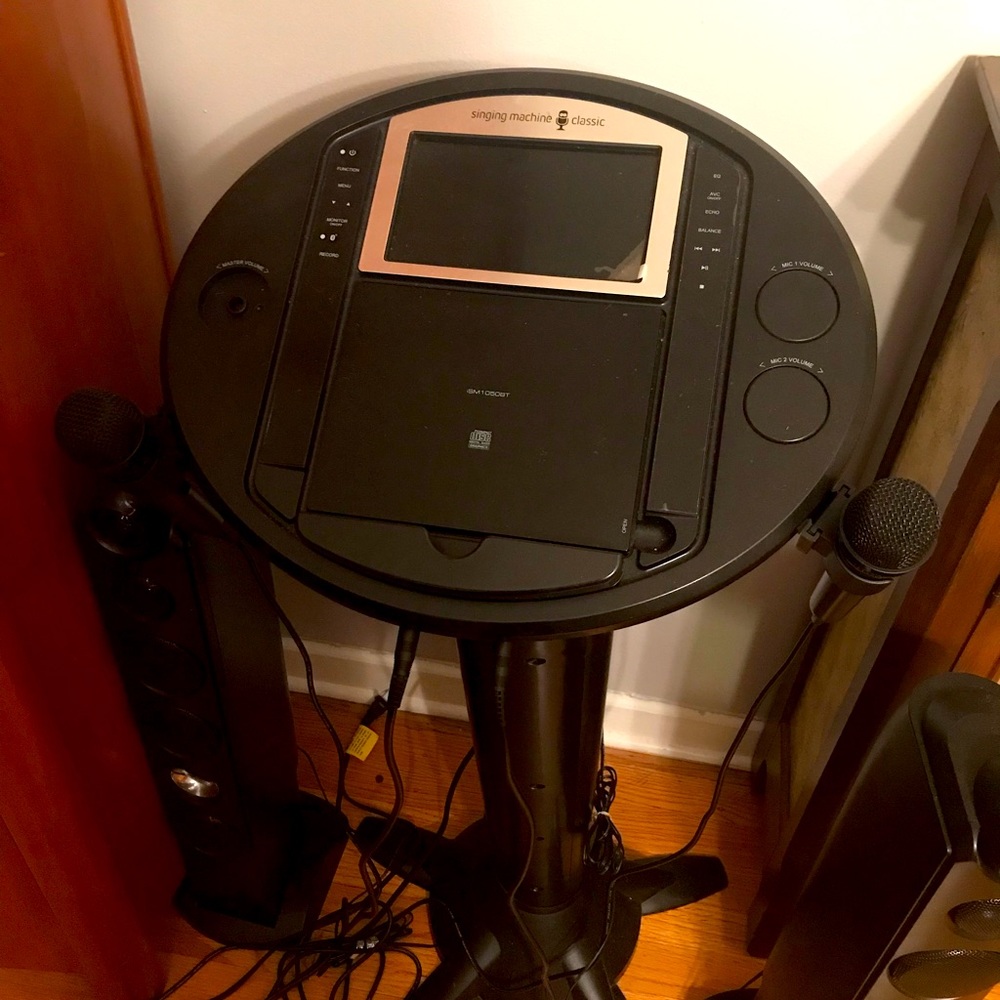 Singing machine classic